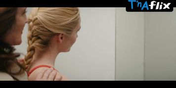 Kristin Davis Lesbian,  Underwear Scene  in Deadly Illusions