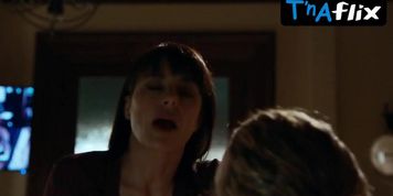Constance Zimmer Sexy Scene  in Unreal