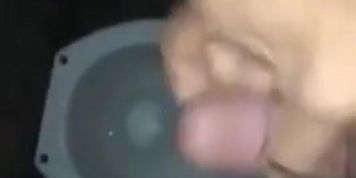 Iihi lang sana ako ng naalala ko na masarap pala yung tindera sa tindahan edi nag JAKOL nalang