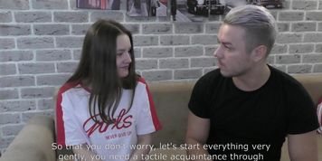 REAL VIRGIN TEEN GIRL LOSES HER VIRGINITY