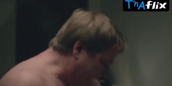 Ulrike C. Tscharre Breasts Scene  in Zielfahnder: Flucht In Die Karpaten