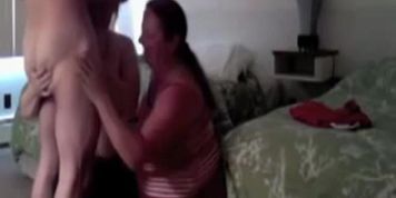 2 fat sluts suckig and rimming me