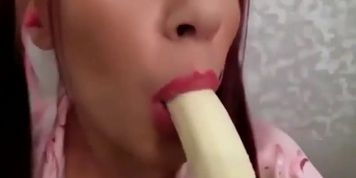 ASMR! Lovely spaghetti play and sexy ear mic role play! (Gone poo) (gone stolen from HowToBasic)