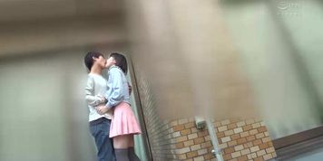 Sw-692 My Sister'S Friend Is Yariman Small Devil! Come To My House To Play And Invite Me With A Miniskirt Panchira. Because She 