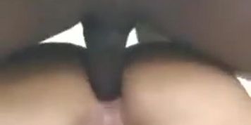 Comendo o cu da puta