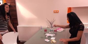 Gina Devine  Isabella - Fisting Game