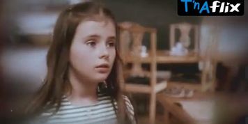 Wendy Gilmore Breasts,  Bush Scene  in Schizo