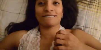 Super Gorgeous British Indian Sucks Dick Part1