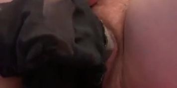 Stuffing my pregnant pussy with pantyhose 