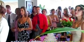 Marido filmou a esposa novinha gemendo igual uma puta na rola do edor