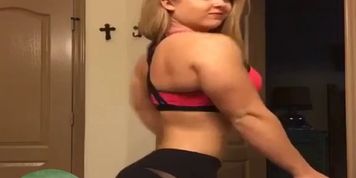 Fitness girl Shelby Dueitt flexing and showing her petfect body