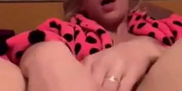 Blonde Teen Masturbating