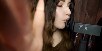KK Brown Licking & Mouth sounds ASMR (Beauty Dior)
