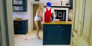 Lil Humpers - Spanking My Best Friend'S Mother (Rebecca Jane Smyth)