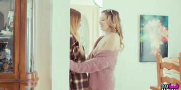 SEXY MOMMA - River is always watching her step mother Lindsay Lee masturbate