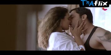 Aadita Jain Breasts,  Underwear Scene  in Chor Maange More