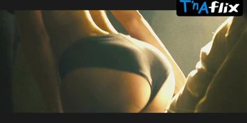 Keira Knightley Underwear Scene  in Domino