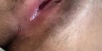 Young Pussy play cumshot! Hot!