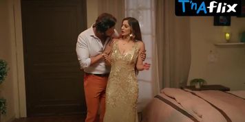 Vaibhavi Joshi Breasts,  Underwear Scene  in Mocktail