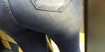 Amazing Tight Jeans Ass On The Subway!
