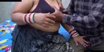 Dost Ki Bade Tits Wali Biwi Ko Choda