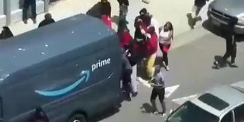 Thieves on street