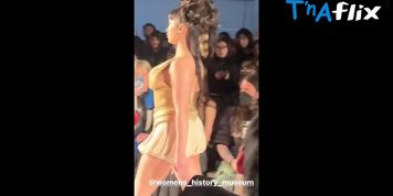 Rowan Blanchard Breasts,  Bikini Scene  in Rowan Blanchard Most Hot Pics Part 5