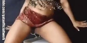 Gata Big Booty