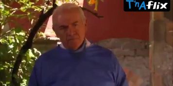 Aranza Carreiro Sexy Scene  in Un Camino Hacia El Destino