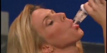 Leighann Steele Butt,  Bush Scene  in Sexual Intentions