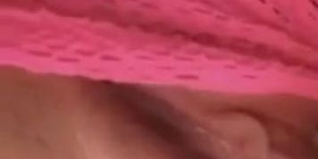 Who wants to make me cum 