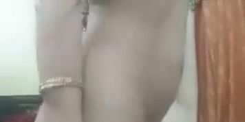 Desi paki girl selfie nude with hot ass (desi_girls)