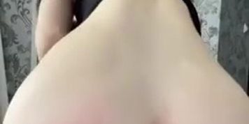 Ellie Leen Dildo