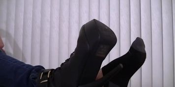 175 Smelling Feet and Foot Worship