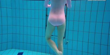 Liza Bubarek hot underwater mermaid