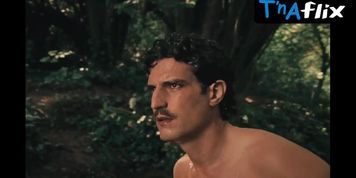 Juliette Jouan Breasts Scene  in Scarlet