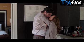 Holly Hunter Butt,  Breasts Scene  in Breakable You