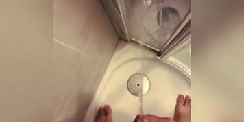 Hot pissing in the shower, full bladder
