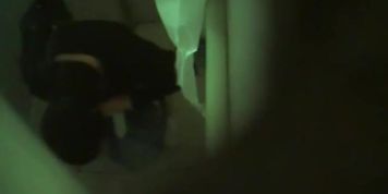 Girls Pissing voyeur video 100