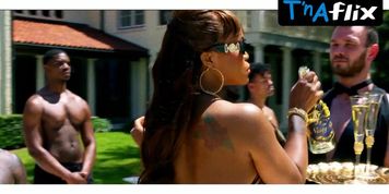 Eve Bikini Scene  in Queens