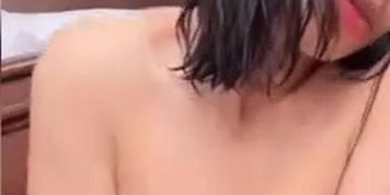 Dianita 166 tocandose