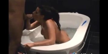 Big Boobs Brunette Milf Sucks &Amp; Fucks In Her Bathtub