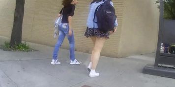 Thick legs teen in short skirt uppie fail