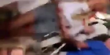 ich Sprechen sie kein deutsch Bulge flash