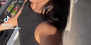 Charli D&rsquo;Amelio Thirst Trap Seflie Video Leaked