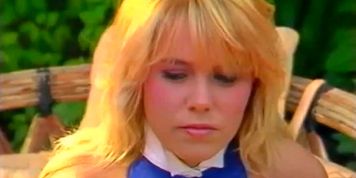 THE CLASSIC PORN - Blonde Nikki Charm group in garden (Isis Taylor)
