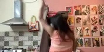 Eroticdiya nude dance