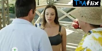 Anna Topchiy Bikini Scene  in The Beach