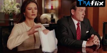 Catherine Zeta-Jones Sexy Scene  in Intolerable Cruelty (Catherine Zeta Jones)
