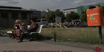 Uma Masome in Bus (Uma Thurman)